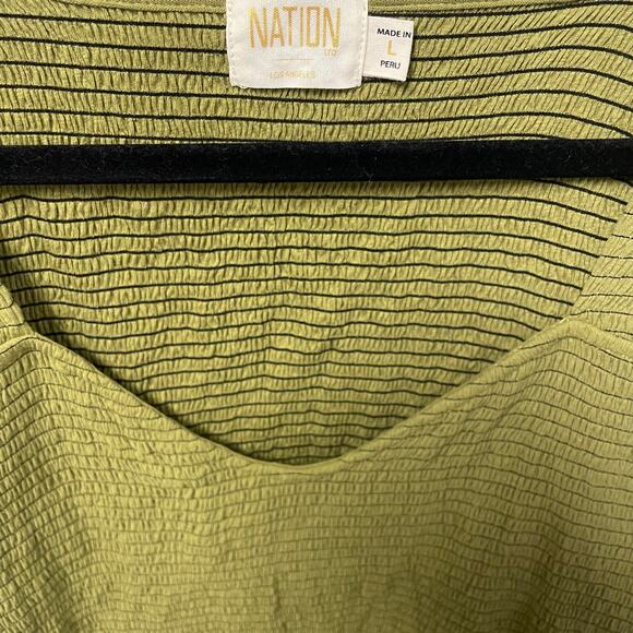 Nation Ltd Bianca Smocked 80's Tee Olive Green Womens Size Large - Picture 4 of 6